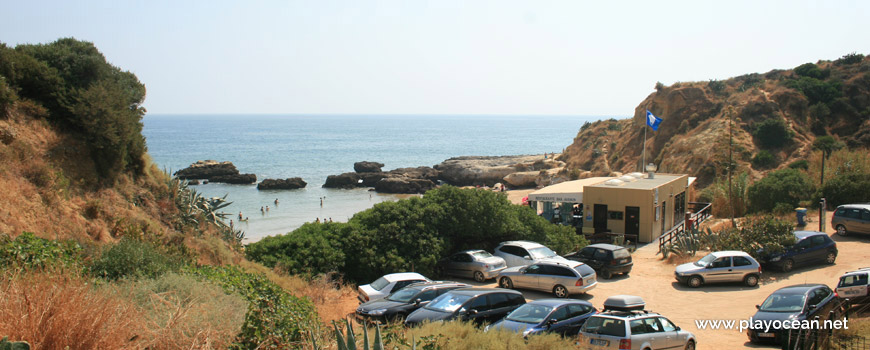 Parking, Praia dos Aveiros Beach