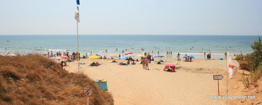 Entrance of Praia das Belharucas Beach