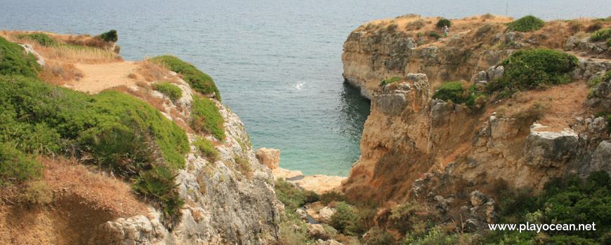 Cliffs at Praia do Ninho de Andorinha Beach