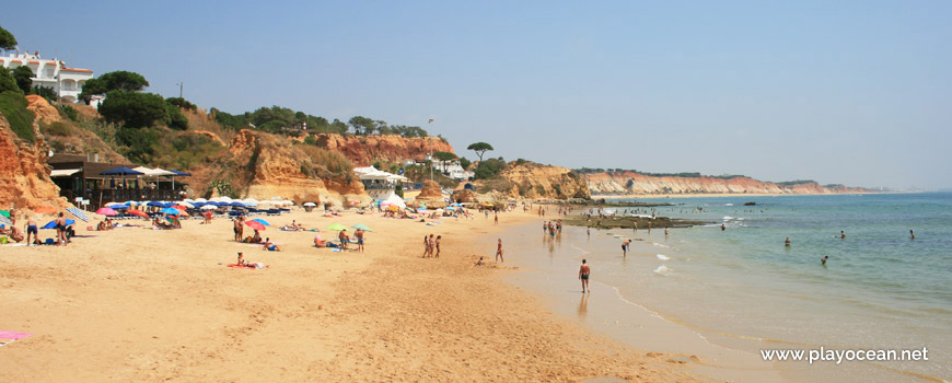 Seaside at Praia dos Olhos de Água Beach