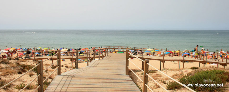 Access to Praia dos Salgados Beach