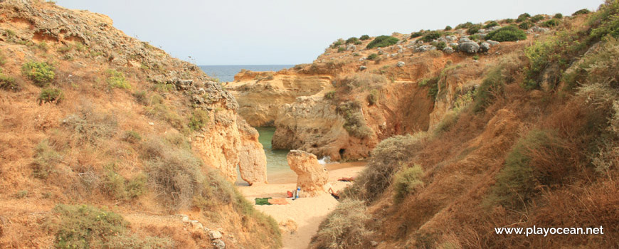 Access to Praia da Vigia Beach