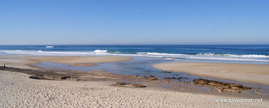 Maré baixa na Praia da Légua