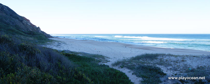 South of Praia da Mina Beach