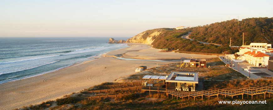 Praia de Paredes da Vitória Beach