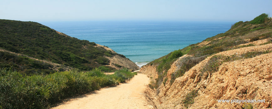 Road to Praia das Adegas Beach