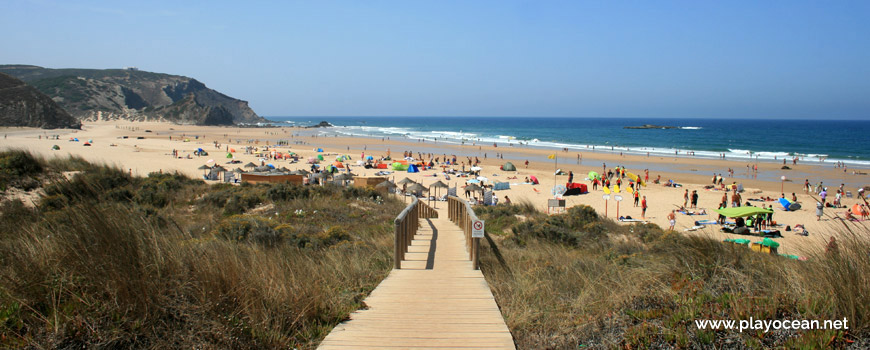 Acesso à Praia do Amado