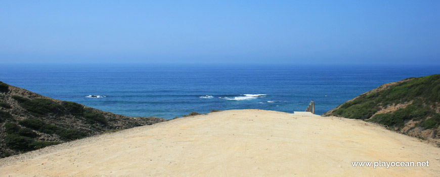 Entrance, Praia da Barradinha Beach