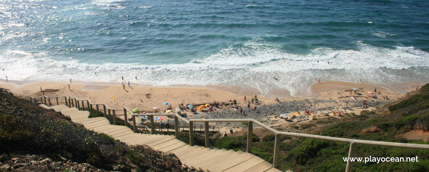 Access to Praia do Vale dos Homens Beach