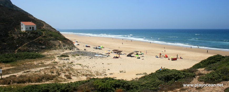 Praia de Vale Figueiras Beach