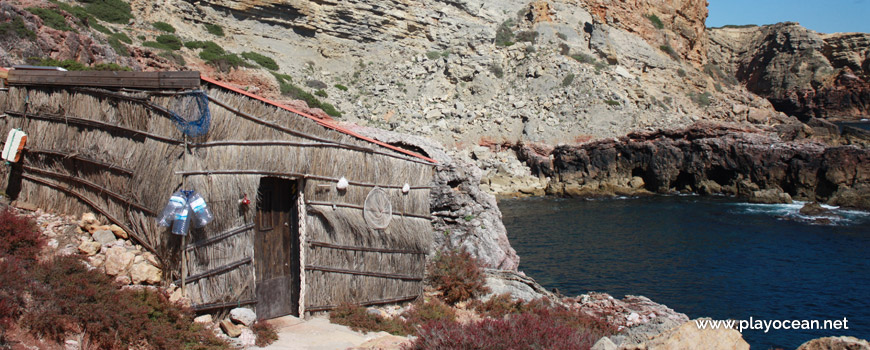 Hut, Praia da Zimbreirinha Beach