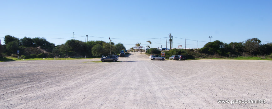 Parking lot, Praia da Cabana do Pescador Beach 