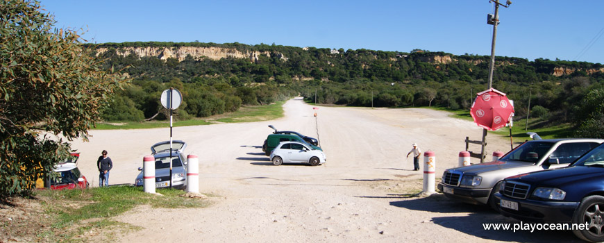  Parking lot, Praia do Castelo Beach