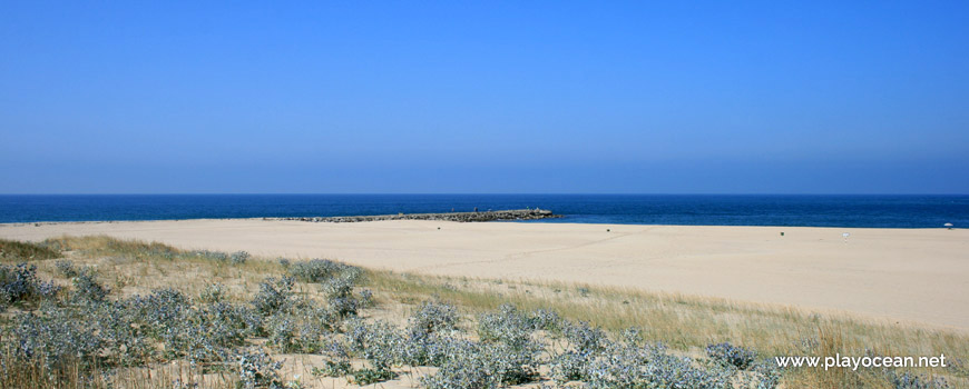 South of Praia da Cova do Vapor Beach