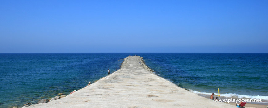 Praia do Norte Beach south pier