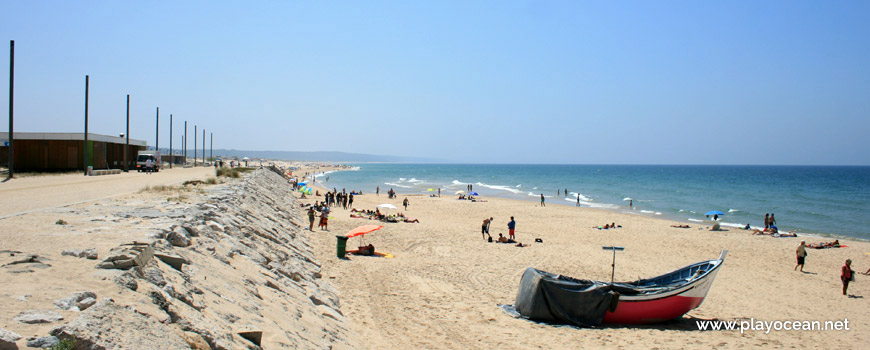 Nova Praia Beach south