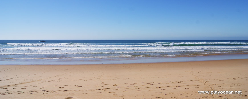 Praia da Rainha Beach