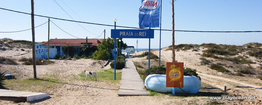 Entrance, Praia do Rei Beach