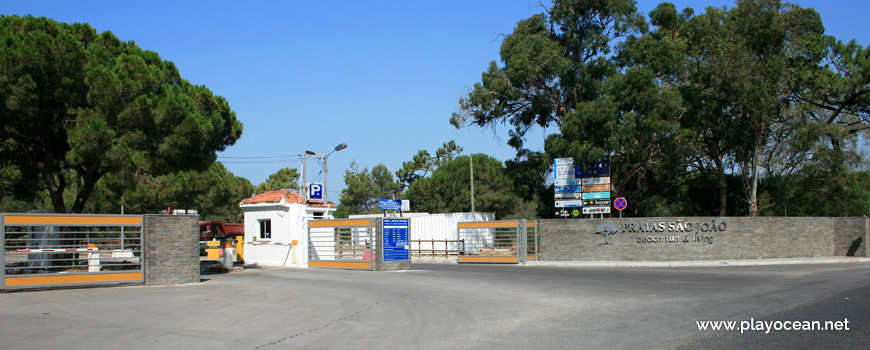 Parking troll Praia de São João da Caparica Beach