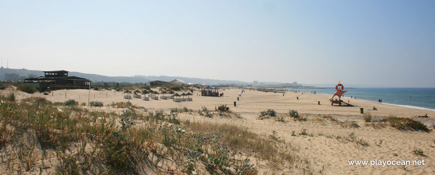 North pier of São João da Caparica Beach