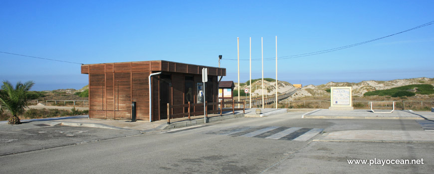 Entrance of Praia de São Jacinto Beach