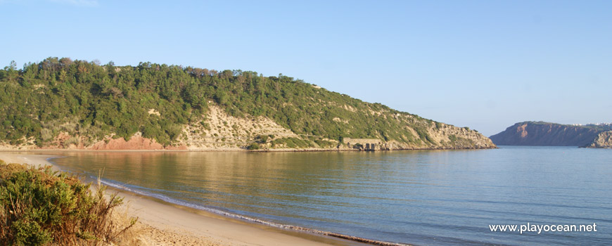 Ridge of São Martinho do Porto Bay