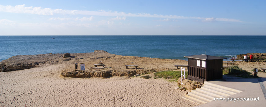 Picnic area, Praia dos Gémeos Beach