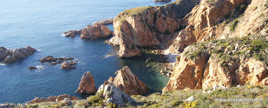 Vista sobre a Praia do Porto do Touro