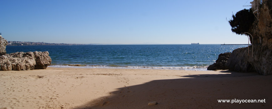 Sea at Praia da Rainha Beach.