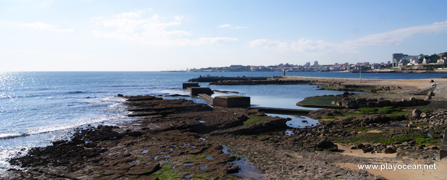 Tamariz Oceanic Pool