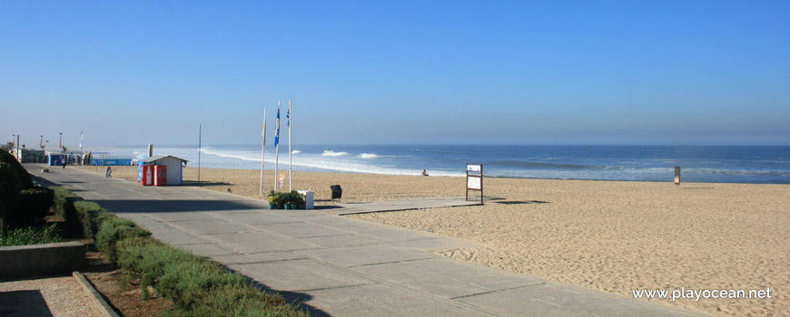 Entrance to Praia da Baía Beach
