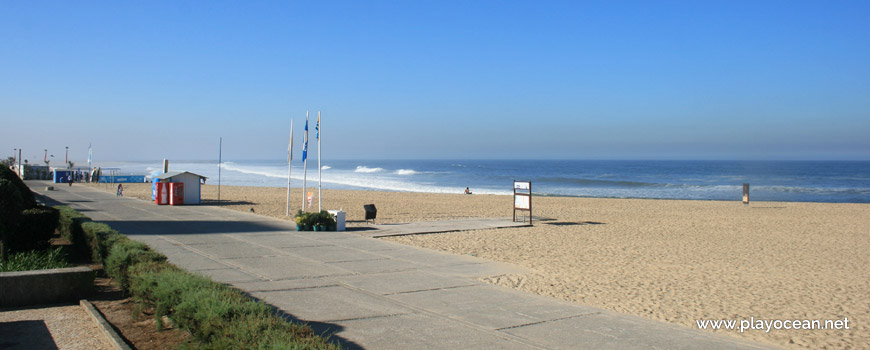 Entrada da Praia da Baía