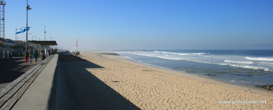 South of Praia da Baía Beach