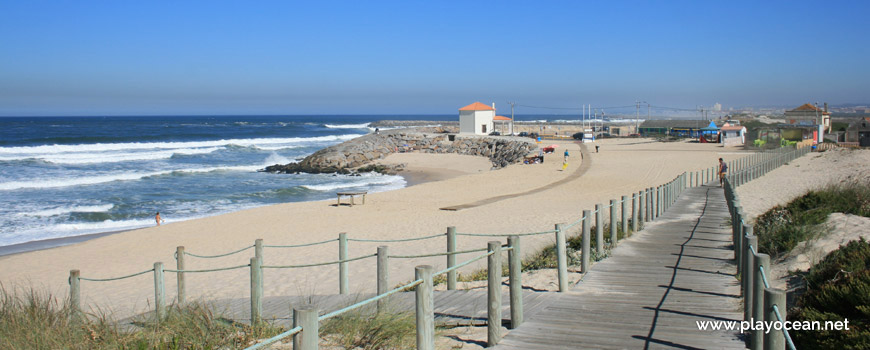 Praia de Paramos Beach