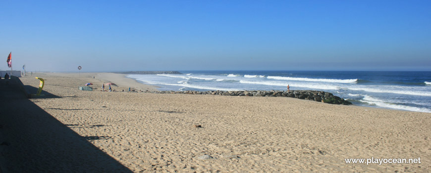 South of Praia da Rua 37 Beach