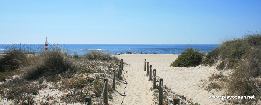 Access to Praia de Esposende Beach