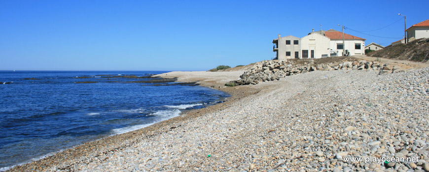 Houses at Praia de São Bartolomeu do Mar Beach