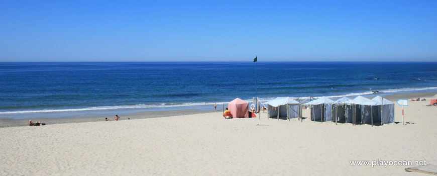 Barracas na Praia de Suave Mar 