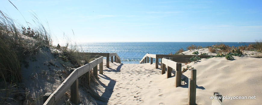 Sands entrance, Praia do Cabedelo (South) Beach