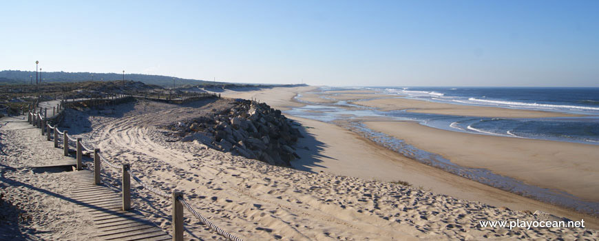 South at Praia da Costa de Lavos Beach