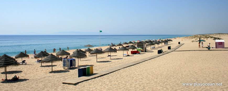 North of Praia do Carvalhal Beach