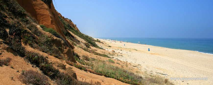 Uphill Praia da Galé-Fontainhas Beach