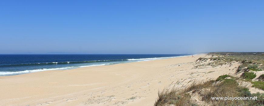 North at Praia da Sesmaria Beach