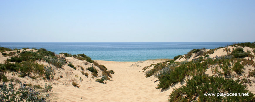 Praia da Torre Beach