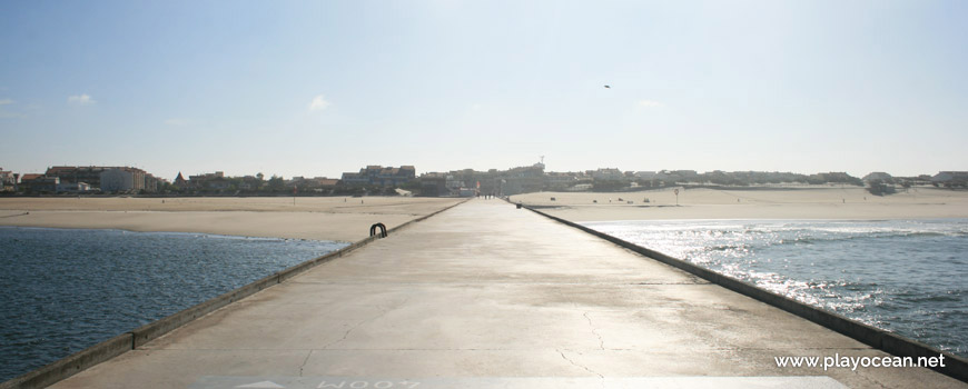 Pier, Praia Velha Beach