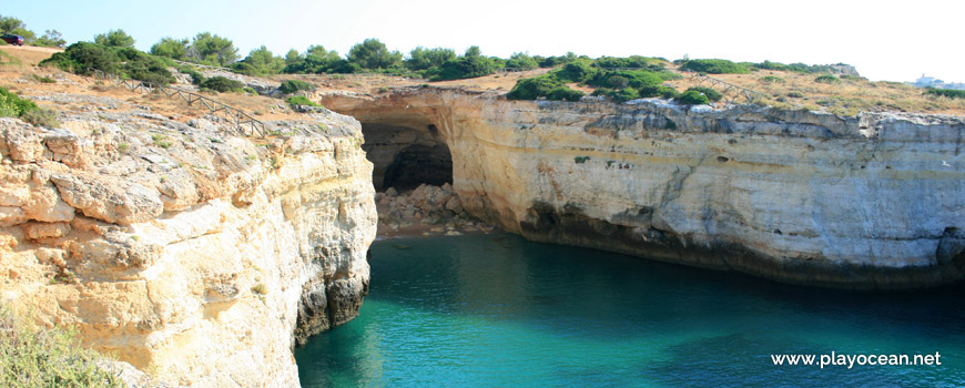 Praia do Cão Raivoso Beach