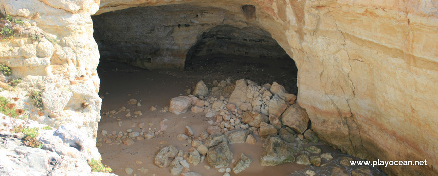 Gruta, Praia do Cão Raivoso