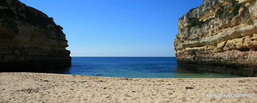 Beira-mar na Praia das Fontainhas