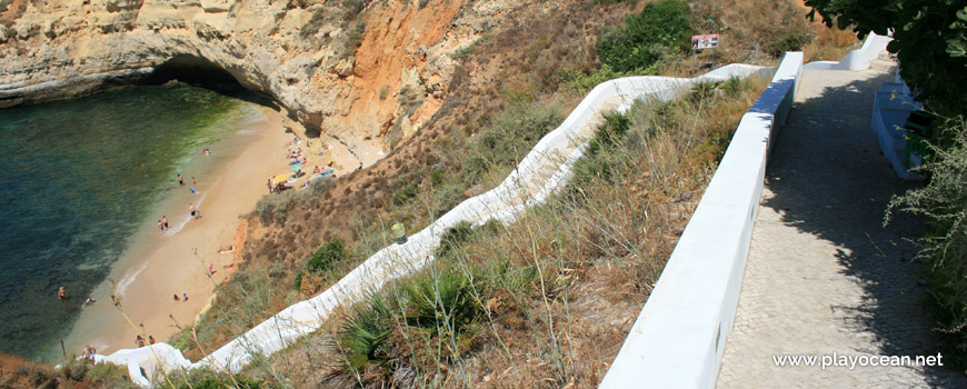 Access to Praia do Paraíso Beach