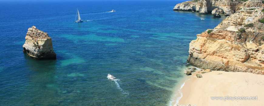 Penedo na Praia do Pau